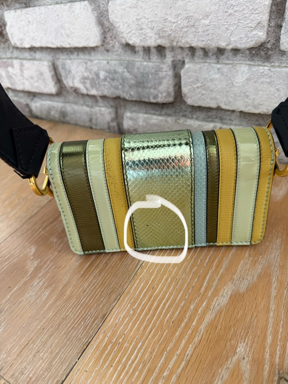 Burberry multicolor Leather shoulder/ Cross Body with Gold Logo - Picture 12 of 15